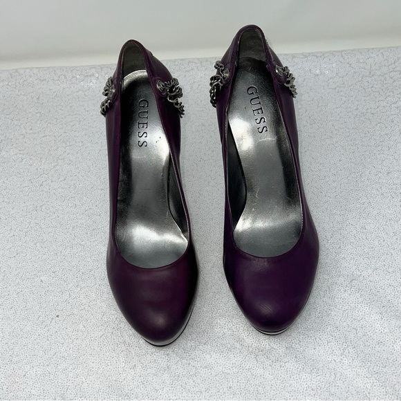 GUESS Women’s Seeri platform pumps women’s size 7 purple with silver chains. - Picture 9 of 16